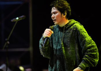 แอ็คมี่ วรวัฒน์ นักร้องนำวง DoubleDeep มหาเศรษฐีคริปโตไทยนำทัพร่วมกับแฟนคลับ ACT Warriors ลุยโปรเจกต์ยักษ์ 100 ล้านซื้อ “หุ่นยนต์กวาดทุ่นระเบิด” โล่กำบังชีวิตชายแดนไทย