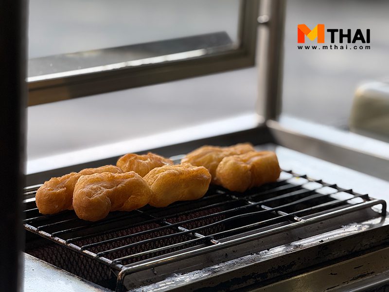 ปาท่องโก๋