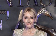 “เจ.เค. โรว์ลิ่ง” ให้คำสัญญา จะตอบทุกประเด็นสงสัยของแฟนใน Fantastic Beasts 3