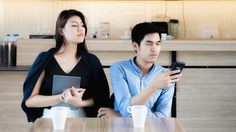 ต้องมาเหนือนะคะ! วิธีจัดการกับ ชะนี ที่มาตามตอแย แฟนเรา ให้อยู่มือ