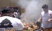 มูลนิธิในบราซิลจัดกิจกรรมเลี้ยงอาหารคนไร้บ้าน
