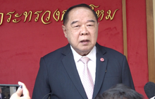 “พล.อ.ประวิตร” ยัน คสช.ไม่มีแผนยุบพรรคเพื่อไทย