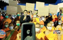 ดีเอสไอ เผชิญหน้าพระ-ลูกศิษย์วัดพระธรรมกาย