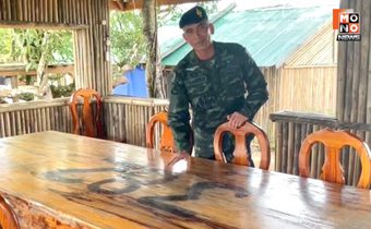 แห่ซูมโต๊ะไม้สัก “เสธเบิร์ด” พาลุย ฐานปฏิบัติการเขมร หลังทหารไทยยึดได้บนภูมะเขือ ลั่น ขอให้โชคดี