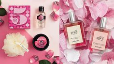 ส่งมอบ!! ของขวัญปีใหม่ ด้วย ชุดครีมบำรุงผิวสวย ให้คนพิเศษ เริ่มต้นราคาเบาๆ 390 บาท