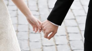 สาวๆ เช็คด่วน! 10 คุณสมบัติของ ผู้ชาย ที่ควรค่าแก่ การแต่งงาน