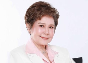 แม่ปุ๊ ปิยะมาศ เปิดใจหลังอัพหน้าครั้งแรกในวัย 73 ปี ด้วยเทคนิค Face – Lock สวย สดใสขึ้นจนร้องว้าว แอบกระซิบ “รู้งี้ !! ทำมานานแล้ว”