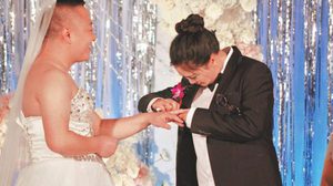 เพื่อเธอผมทำได้! เจ้าบ่าว ยอมแต่งหญิงแทน เพราะเจ้าสาวกลัวอ้วน