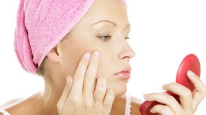 10 วิธีเลือกซื้อ เครื่องสำอาง อย่างปลอดภัย หน้าไม่พัง!