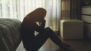 8 สัญญาณ บ่งบอกว่าคุณมีอาการของ โรคซึมเศร้า ที่อาจซ่อนอยู่ในตัวคุณ!!