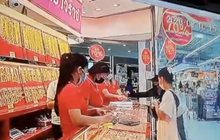 เร่งติดตามคนร้ายวิ่งราวเงินสดร้านทอง 9 หมื่นบาท