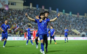 ไทยคืนฟอร์ม ถล่ม สิงคโปร์ 5-0 ทะยานขึ้นจ่าฝูง กลุ่มบี