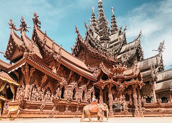 ปราสาทสัจธรรม พิพิธภัณฑ์ไม้ที่ใหญ่ที่สุดในโลก สุขทันทีที่เที่ยวพัทยา
