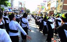 สุดยิ่งใหญ่! ชาวขอนแก่นกว่า 3.5 หมื่นคน ร่วมรำดอกคูณเสียงแคน