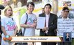 คุมเข้ม “วิ่งไล่ลุง-เดินเชียร์ลุง”