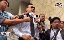 ศาลฎีกาเลื่อนอ่านคำพิพากษาคดีรื้อบาร์เบียร์ ปี 2546