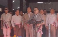 พล.อ.ประวิตร ทอดกฐิน 32 ล้าน สร้างเจดีย์ฯ