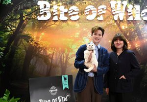 เต๋า – เศรษฐพงศ์ ควงลูกสาว น้องแฮปปี้เปิดตัวครั้งแรก ในงาน Bite of Wild “ชุมทางเชฟเสือ” ผลิตภัณฑ์อาหารแมวระดับพรีเมียม จากวัตถุดิบธรรมชาติเนื้อแท้คุณภาพเยี่ยม พร้อมร่วมเปิดประสบการณ์มื้อสุดพิเศษปลุกพลังเสือ