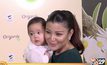 “เอมมี่” อุ้ม “สายน้ำ” ออกอีเว้นท์ครั้งแรก รับอยากมีลูกสาวเพิ่ม