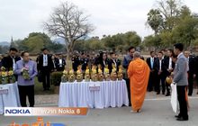 นายกฯนำตักบาตรก่อนประชุม ครม. จ.สุโขทัย