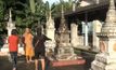 โจรแอบเข้ามาทุบเจดีย์เก็บอัฐิขโมยโกศทองเหลือง