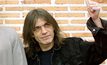 “มัลคอล์ม ยัง” ยอดมือกีตาร์วง “AC/DC” เสียชีวิตด้วยวัย 64 ปี
