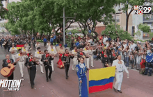 งานดนตรีมาริอาชีและนักขี่ม้าในเม็กซิโก