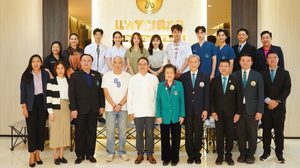 “ความลับใต้เสื้อกาวน์” ซีรีส์ที่เขียนบท-ควบคุมการผลิต-ร่วมเข้าฉาก-ให้คำแนะนำอย่างใกล้ชิดโดยคุณหมอ มิติใหม่ที่ให้ทั้งความบันเทิงและความรู้