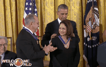 ผู้นำสหรัฐฯ มอบเหรียญเชิดชูเกียรติ