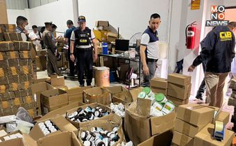 CIB ทลายโกดังลับ! บุกจับสินค้าปลอม พบ “ห้องแห่งความลับ” ซ่อนสินค้าแบรนด์ดัง มูลค่ากว่า 50 ล้านบาท