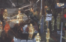 รถกระบะชนเสาไฟฟ้าในสหรัฐฯ