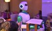 หุ่นยนต์เด็กเสิร์ฟในเนปาล
