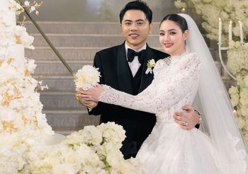 ‘นนนี่-แอ็คมี่’ ควงแขนลั่นระฆังวิวาห์แบบคริสเตียนดั้งเดิม ในบรรยากาศสุดอลังการดุจเทพนิยาย สมศักดิ์ศรีเจ้าบ่าวหมื่นล้านและเจ้าสาวนางเอกชื่อดัง