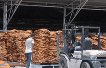 “พล.อ.ฉัตรชัย” เคาะรับซื้อยางกิโลกรัมละ 45 บาท