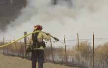 ไฟป่าแคลิฟอร์เนียลามหลายร้อยจุด