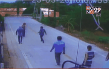 โจรขโมยมอเตอร์ไซค์ต่อหน้าเจ้าของรถ