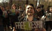 แฟนคลับประท้วง “Ke$ha” ถูกโปรดิวเซอร์ข่มขืน