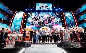 คลื่นมหาชนนับแสนแห่เล่นน้ำทะลักหาดพัทยา ปิดฉาก “วันไหล” สุดเดือด!! เงินสะพัดทั่วเมืองดันเศรษฐกิจพุ่งแรง