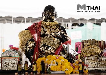 ขอโชคขอลาภ พ่อขุนช้างมหาเศรษฐี วัดไผ่แขก สุพรรณบุรี