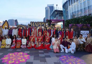 ไอคอนสยาม ตอกย้ำความเป็น “Global Hub of Culture” กับความสำเร็จของเทศกาลดิวาลีสุดยิ่งใหญ่ “AMAZING THAILAND GRAND DIWALI FESTIVAL 2025” ริมแม่น้ำเจ้าพระยา