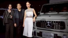 “เจมมี่เจมส์” โชว์ความเป็นตัวตน ร่วม Collaboration งานแฟชั่นโชว์ DISAYA X JAMYJAMESS Powered by Mercedes-Benz พร้อมเสิร์ฟ “หยิ่น-วอร์” ลุคหล่อสะกดบนรันเวย์บนพื้นที่ ICONIC YOU
