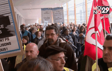 ประท้วงแอร์ฟรานซ์ตัดลดตำแหน่งงาน