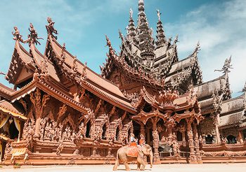 ปราสาทสัจธรรม พิพิธภัณฑ์ไม้ที่ใหญ่ที่สุดในโลก สุขทันทีที่เที่ยวพัทยา