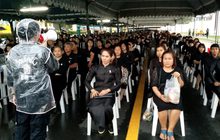 ประชาชนหลั่งไหลกราบพระบรมศพวันสุดท้าย