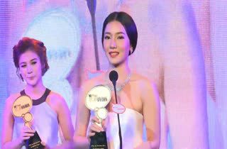 [HD] นุ่น วรนุช - เก้า สุภัสสรา - ขวัญ อุษามณี ได้รับรางวัล MThai Top Talk Actress 2014