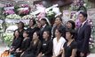 คนบันเทิงร่วมรดน้ำศพ นักแสดงอาวุโส “ยายอี๊ด สินีนาฏ” 