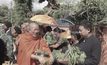 ทำบุญแนวใหม่ ตักบาตรผักสดปลอดสารพิษ