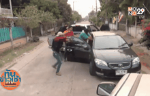 สุดระทึก ตร.อุดรธานี จับกุมแก๊งยาบ้า