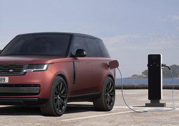 2022 Range Rover เรียบ ล้ำ หรูหราเหนือระดับ และมีขุมพลัง EV ในอนาคต