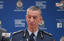 วัยรุ่นยิงเจ้าหน้าที่ออสเตรเลียดับ